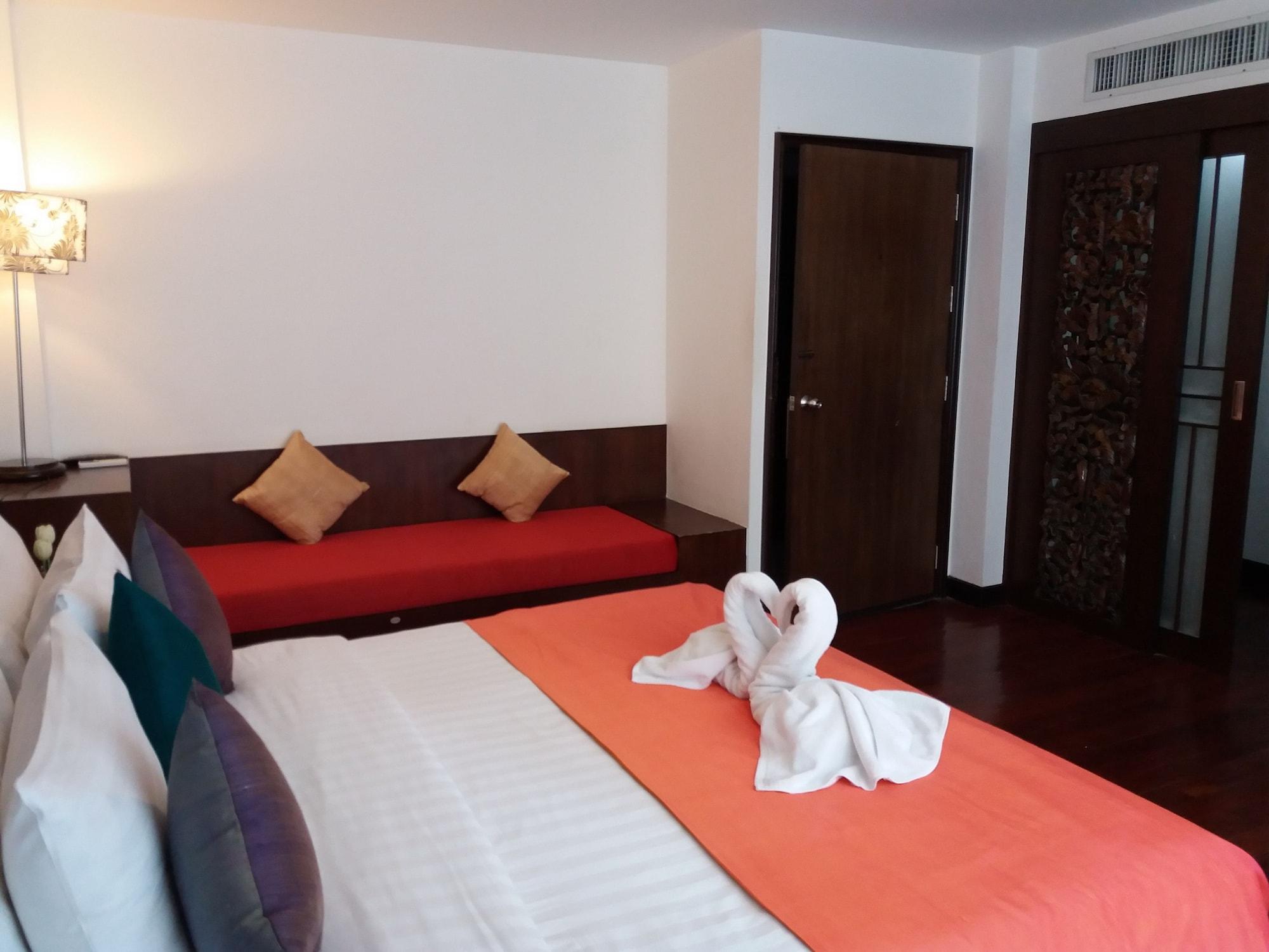 Nicha Suite Hua Hin Hotel Buitenkant foto