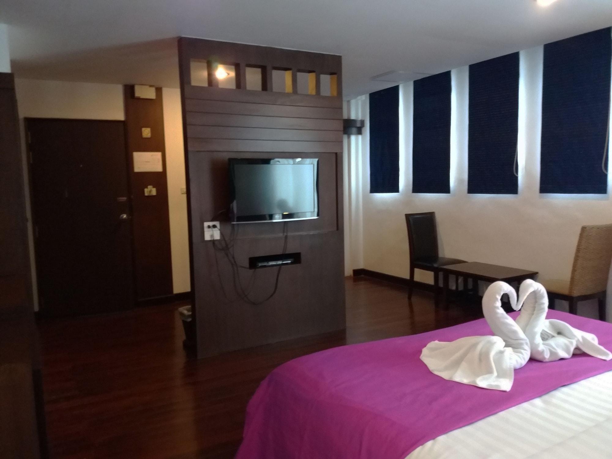 Nicha Suite Hua Hin Hotel Buitenkant foto