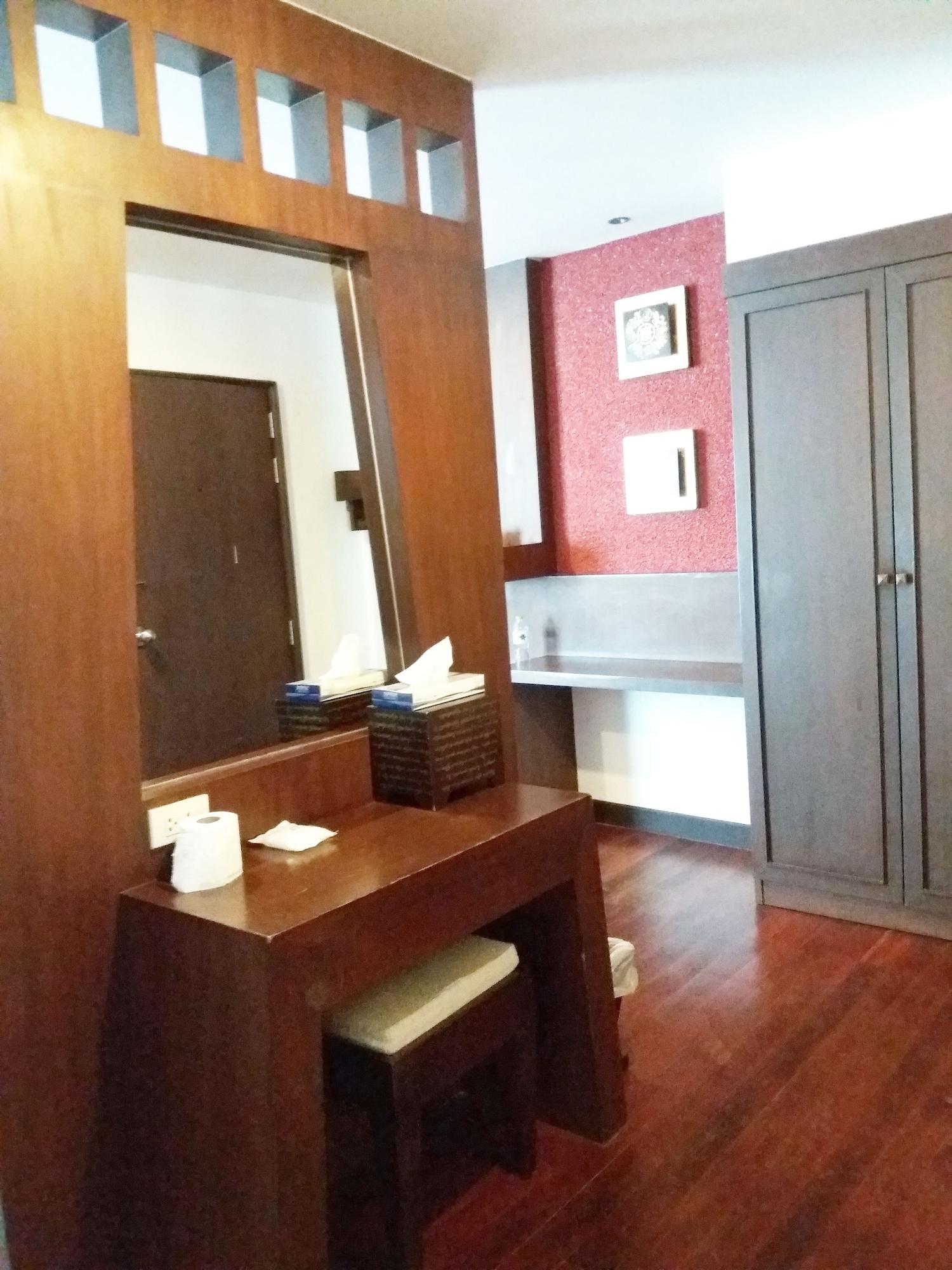 Nicha Suite Hua Hin Hotel Buitenkant foto