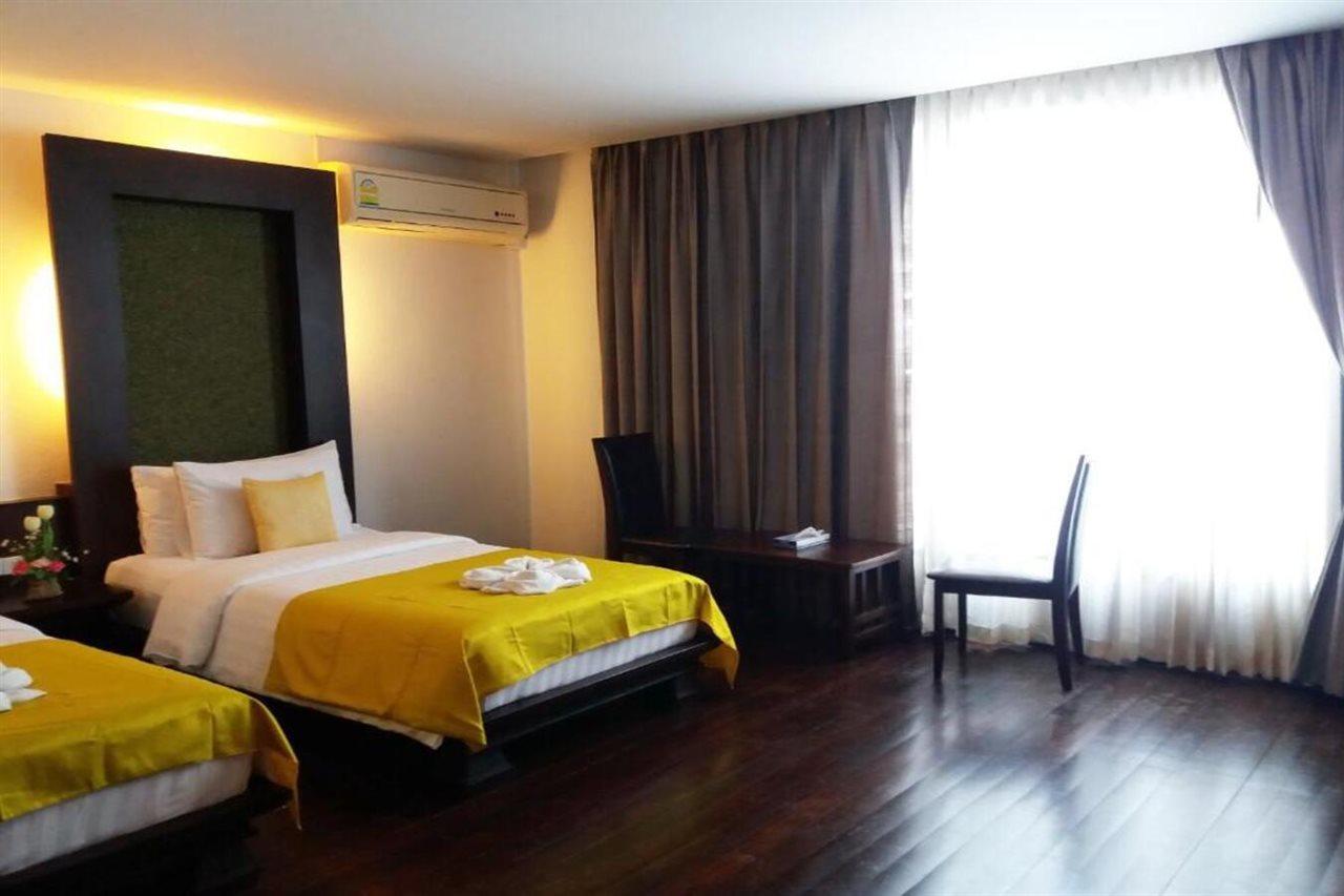 Nicha Suite Hua Hin Hotel Buitenkant foto