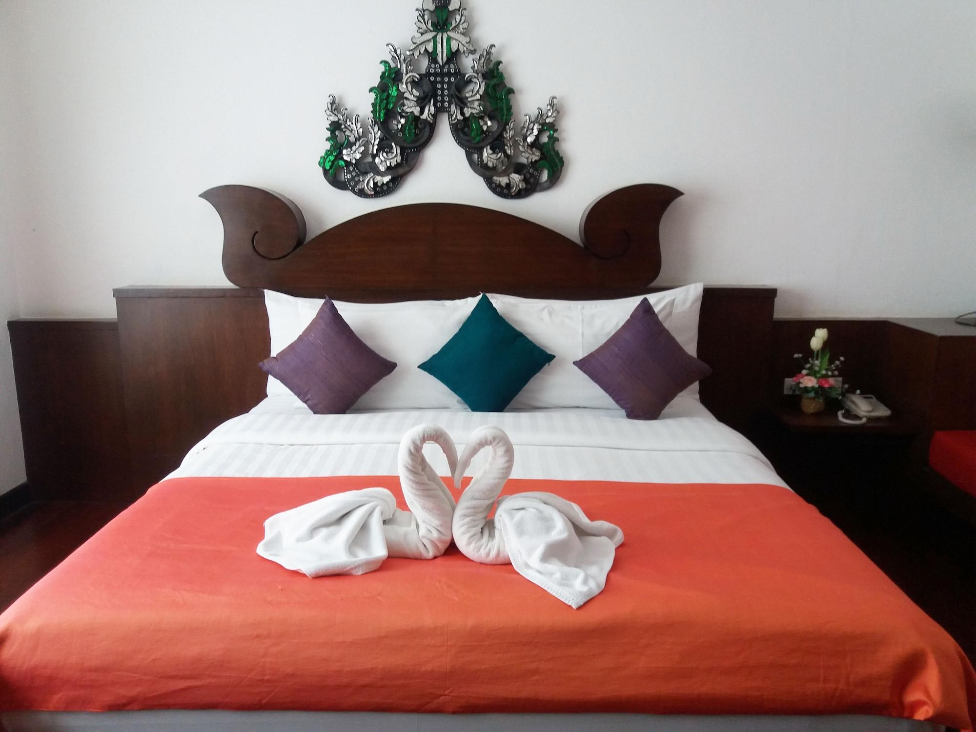 Nicha Suite Hua Hin Hotel Buitenkant foto