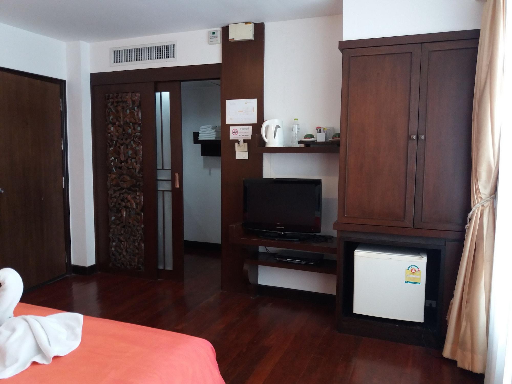 Nicha Suite Hua Hin Hotel Buitenkant foto