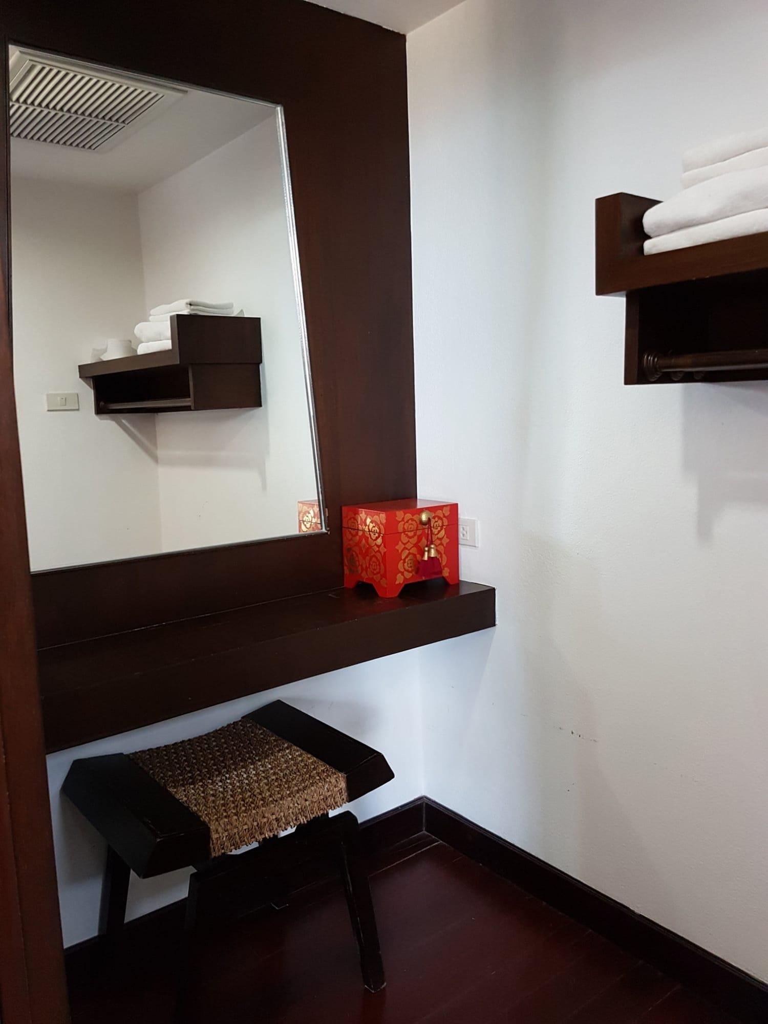 Nicha Suite Hua Hin Hotel Buitenkant foto