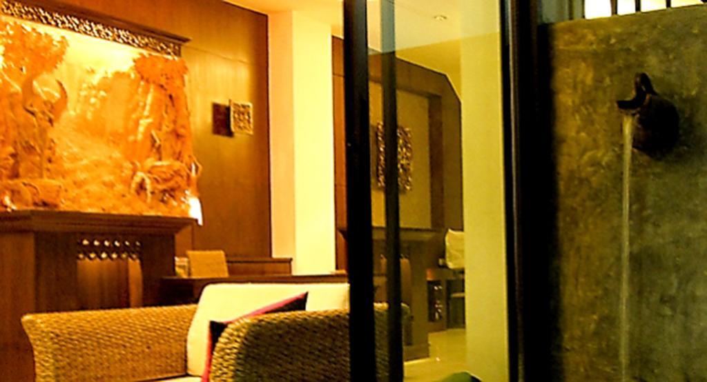 Nicha Suite Hua Hin Hotel Buitenkant foto