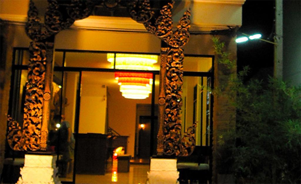 Nicha Suite Hua Hin Hotel Buitenkant foto