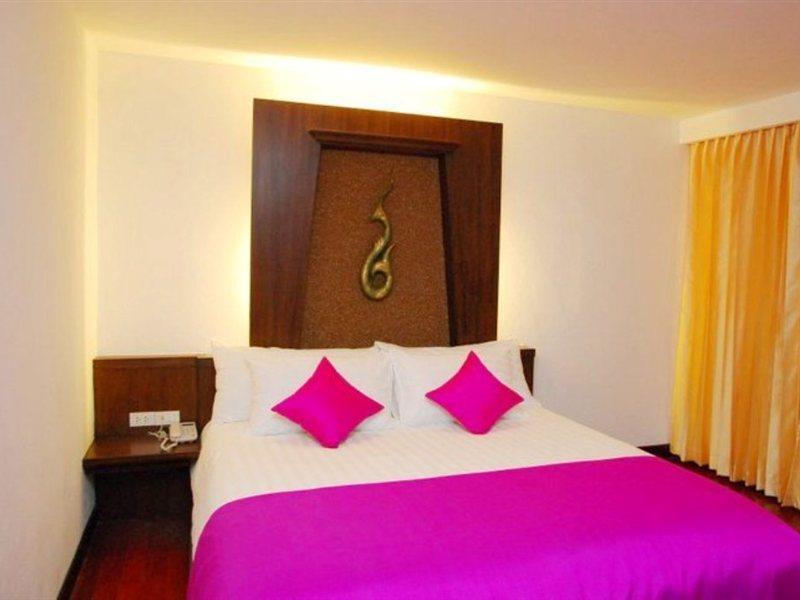 Nicha Suite Hua Hin Hotel Buitenkant foto